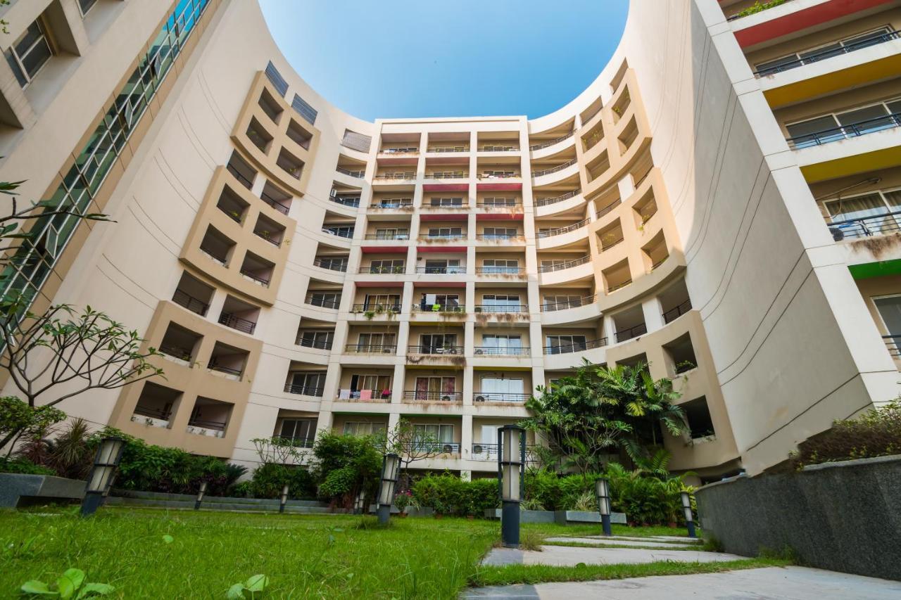 Capital O 10212 Hotel West Willows Xanadu Calcutta Exteriör bild