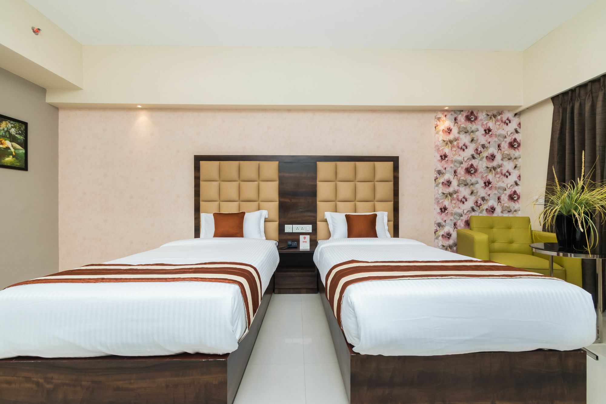 Capital O 10212 Hotel West Willows Xanadu Calcutta Exteriör bild